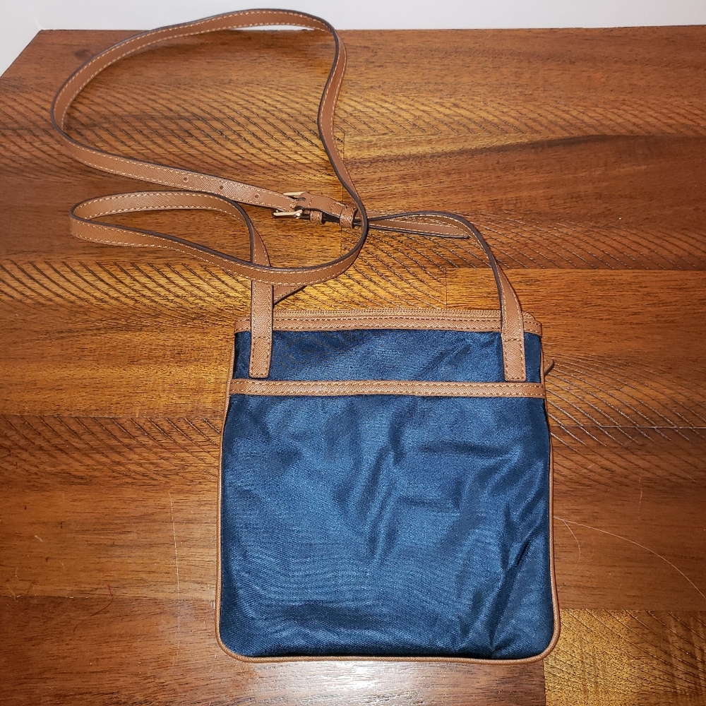 Michael Kors Crossbody - Picture 5 of 11
